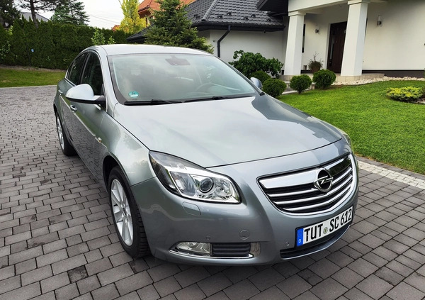 Opel Insignia cena 31700 przebieg: 186000, rok produkcji 2013 z Zwoleń małe 301